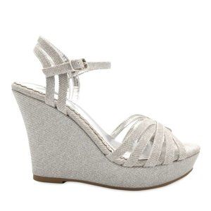 capricorn wedge sandal